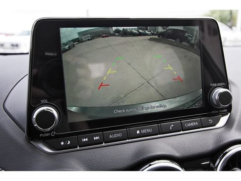 Used 2025 Nissan Sentra SV FWD image 12