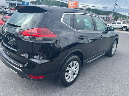 Used 2018 Nissan Rogue S AWD/4WD image 5