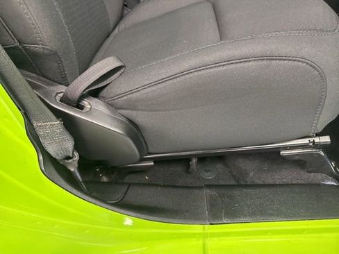 Used 2021 Jeep Gladiator Willys image 23