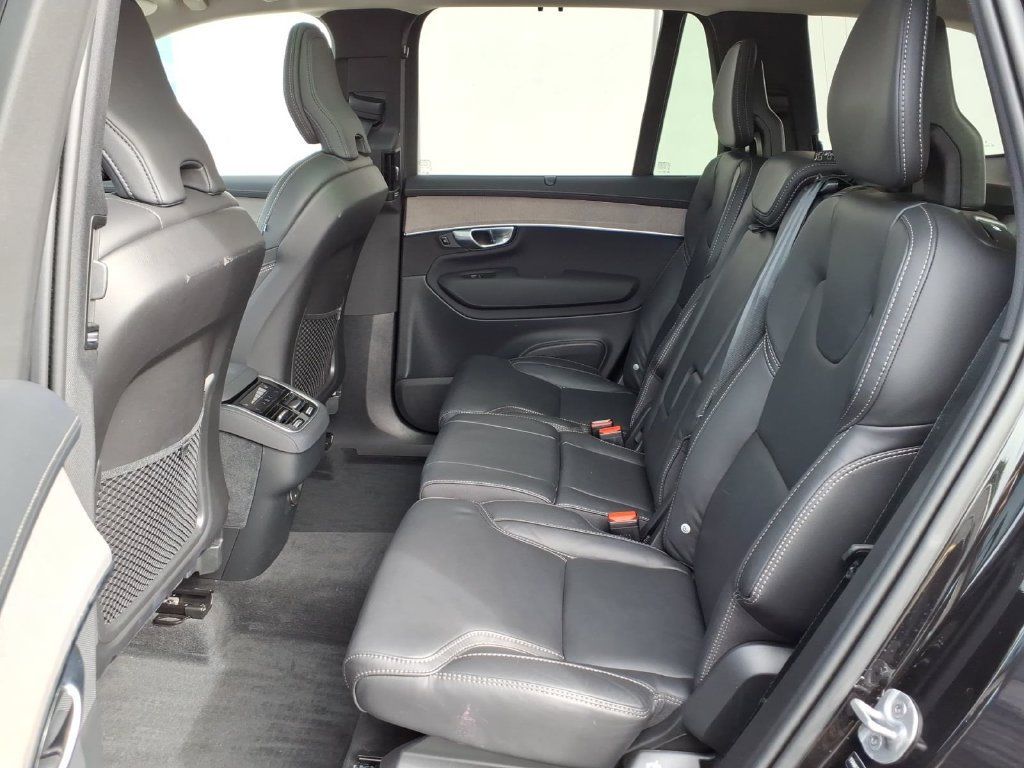 Certified 2026 Volvo XC90 B6 Ultra AWD/4WD image 8