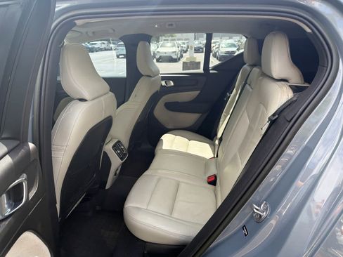 Certified 2023 Volvo XC40 B5 Plus w/ Protection Package Premier AWD/4WD image 61