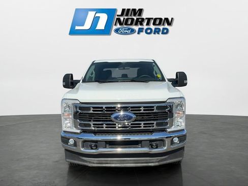 Used 2025 Ford F250 XLT image 8