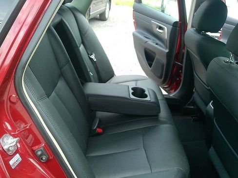 Used 2013 Nissan Altima 2.5 SL FWD image 32