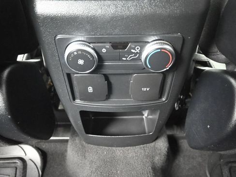 Used 2020 Ford Explorer XLT RWD image 24