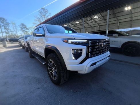 Used 2024 GMC Canyon Denali image 1