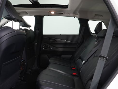 Used 2023 INFINITI QX60 Sensory AWD/4WD image 17