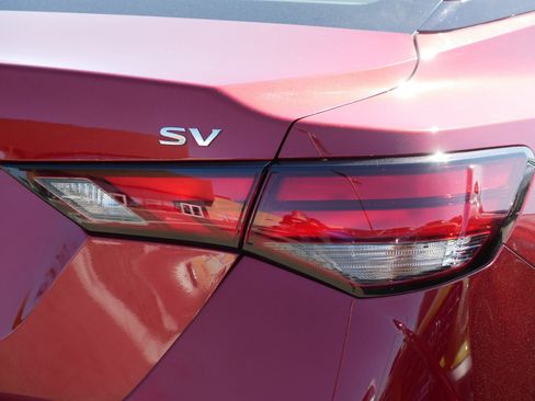 Used 2023 Nissan Sentra SV FWD image 17