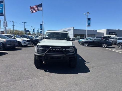 Used 2021 Ford Bronco Outer Banks w/ Sasquatch Package image 2