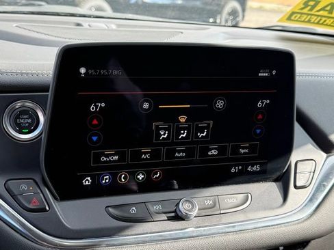 Used 2025 Chevrolet Blazer LT FWD image 40