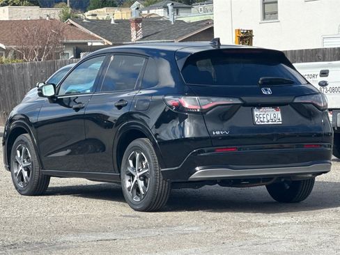 Certified 2023 Honda HR-V EX-L image 6