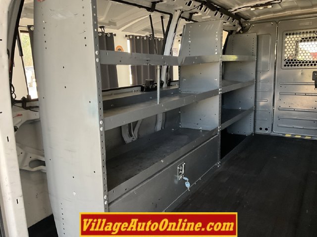 Used 2017 Chevrolet Express 2500 RWD image 25