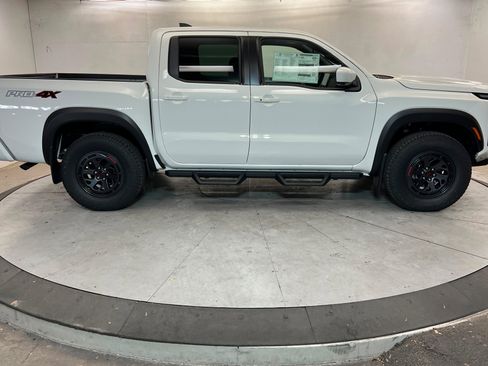 New 2026 Nissan Frontier PRO-4X w/ Pro-4x Convenience Package AWD/4WD image 6