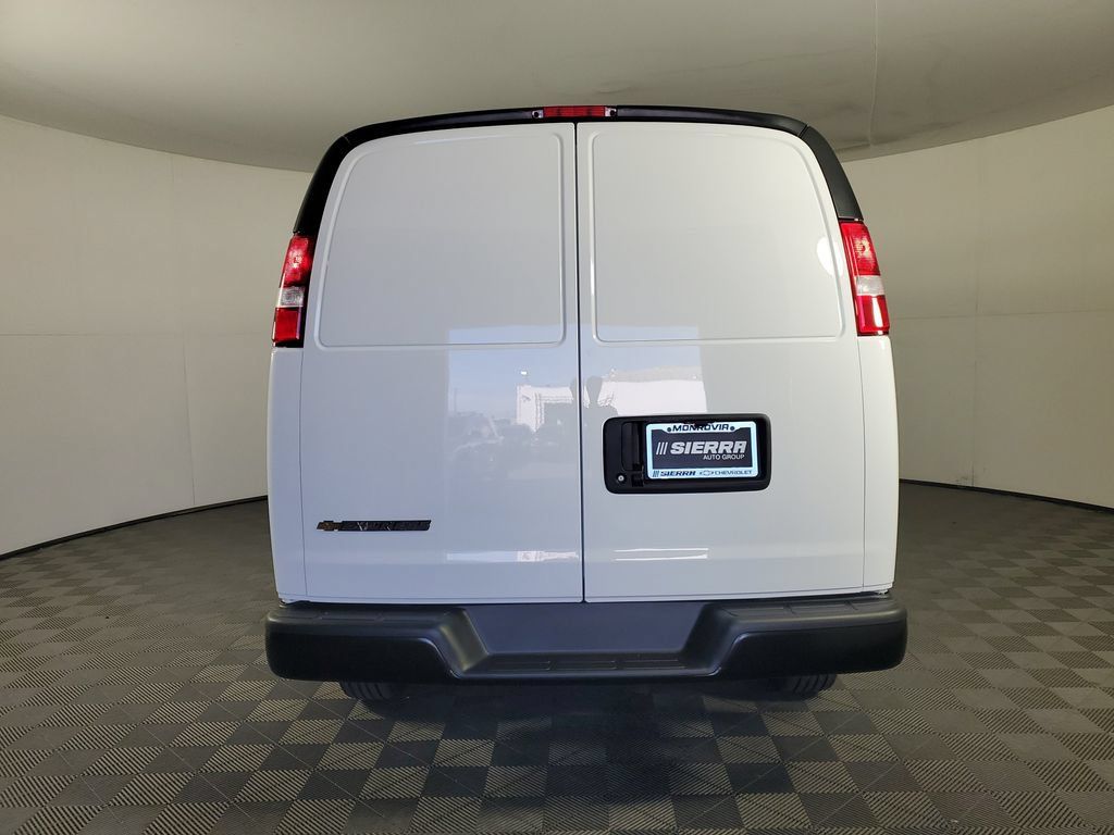 New 2025 Chevrolet Express 2500 Extended w/ Driver Convenience Package RWD image 5