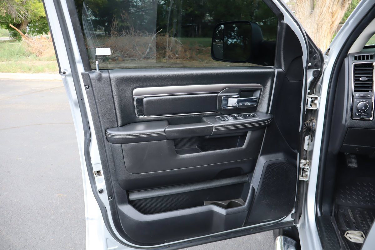Used 2018 RAM 3500 Laramie w/ Sport Appearance Group AWD/4WD image 23