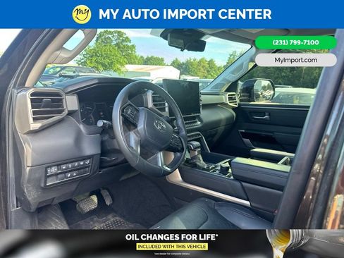 Used 2023 Toyota Tundra Limited AWD/4WD image 8