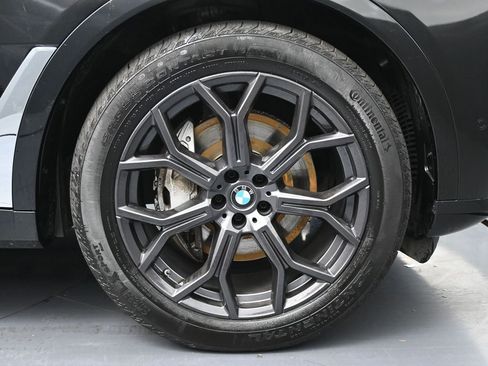 Used 2023 BMW X7 xDrive40i image 13