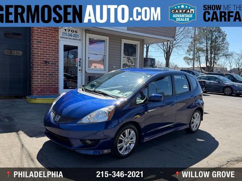 Used 2011 Honda Fit Sport image 1