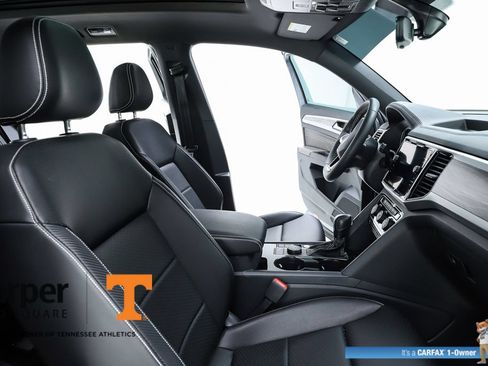 Used 2023 Volkswagen Atlas Cross Sport SE w/ Panoramic Sunroof Package AWD/4WD image 36