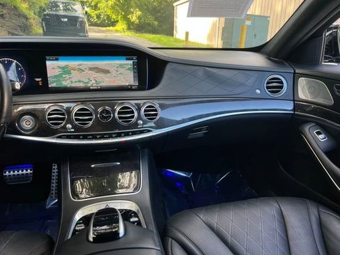 Used 2018 Mercedes-Benz S 560 4MATIC Sedan w/ AMG Line Exterior image 16