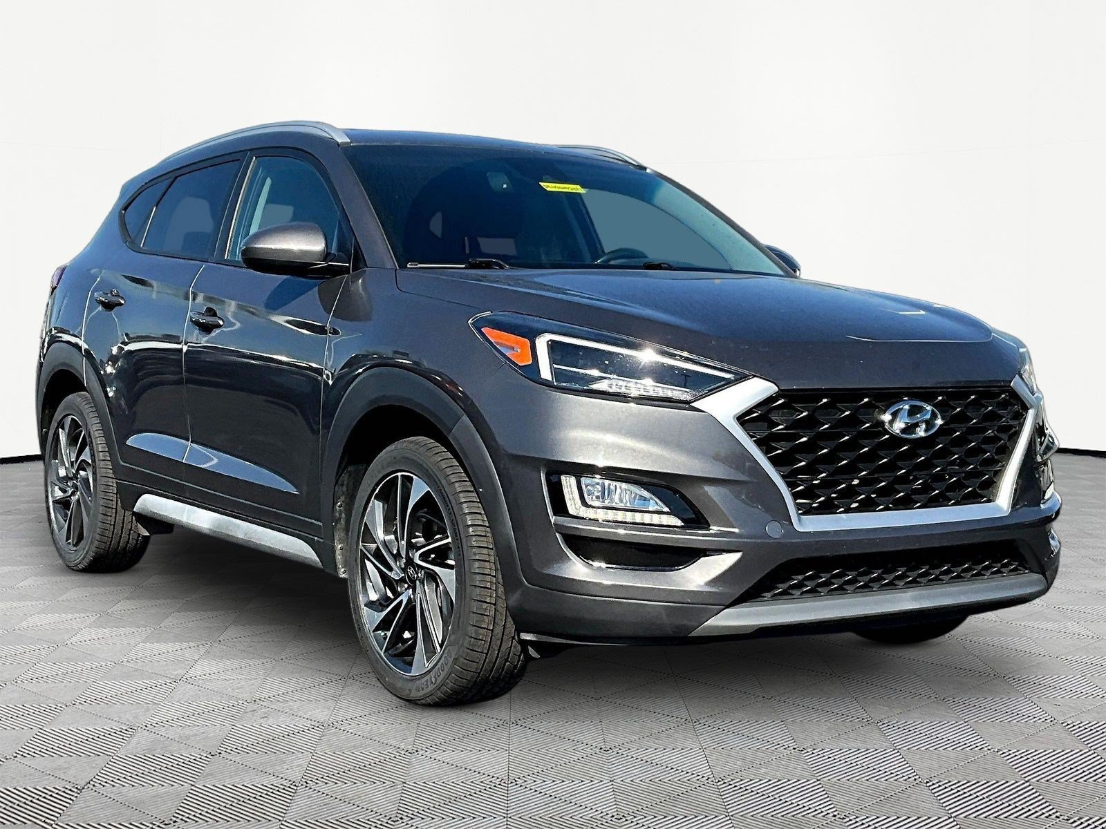 Used 2020 Hyundai Tucson Sport w/ Cargo Package AWD/4WD image 3