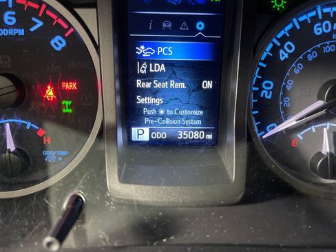 Used 2023 Toyota Tacoma TRD Off-Road AWD/4WD image 19