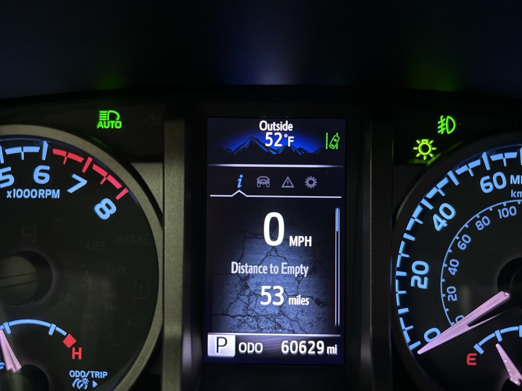 Used 2022 Toyota Tacoma TRD Off-Road w/ Technology Package AWD/4WD image 26