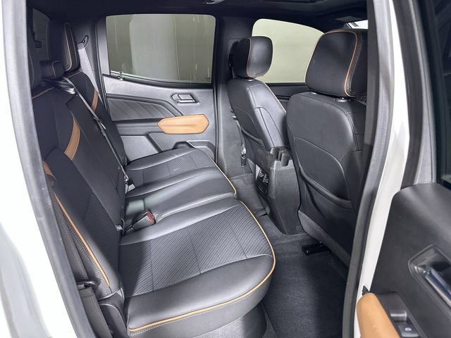 Used 2024 GMC Canyon AT4 w/ AT4 Premium Package AWD/4WD image 28