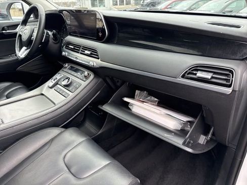 Used 2022 Hyundai Palisade Limited w/ Winter Package image 24