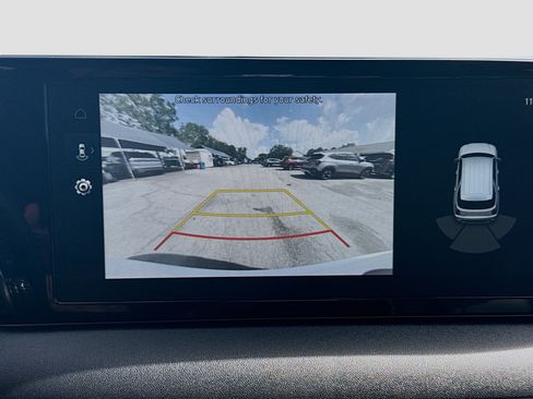 Used 2025 Hyundai Palisade SEL FWD image 11