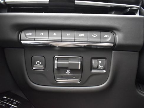 Certified 2026 Cadillac Escalade Platinum Sport w/ LPO, ONYX Package image 18