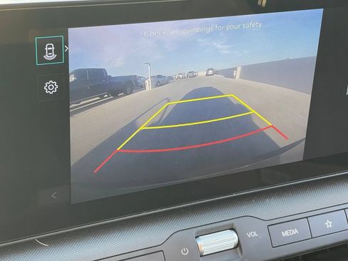 Used 2025 Kia K4 FWD image 4