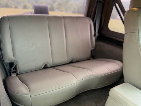 Used 2004 Jeep Wrangler 4WD w/ Dual Top Group image 19