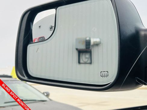 Used 2024 RAM 1500 Laramie image 11