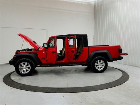 Used 2020 Jeep Gladiator Sport w/ Quick Order Package 24S image 12