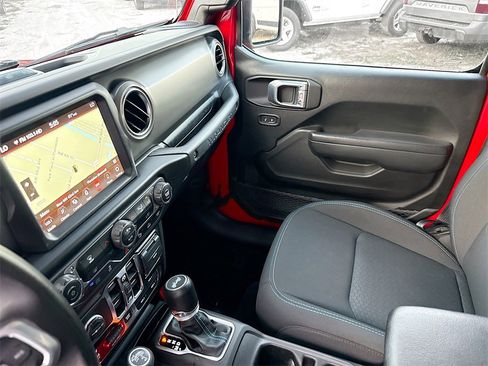 Used 2022 Jeep Wrangler Unlimited Rubicon 4xe w/ Safety Group image 27