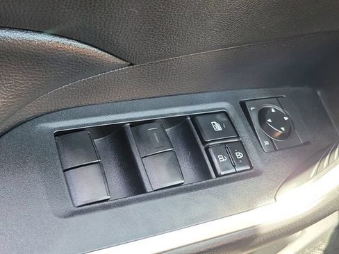 Used 2020 Toyota RAV4 LE w/ All Weather Liner Package AWD/4WD image 17