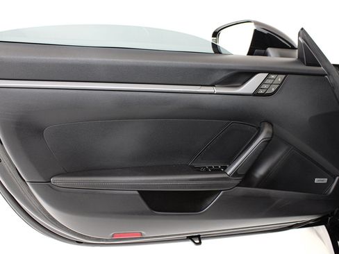 Used 2020 Porsche 911 Carrera RWD image 35