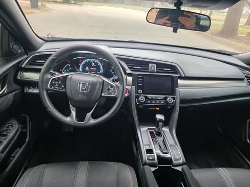 Used 2019 Honda Civic EX image 16