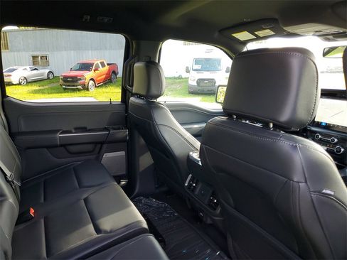 New 2025 Ford F150 Lariat w/ Equipment Group 501A Mid image 29