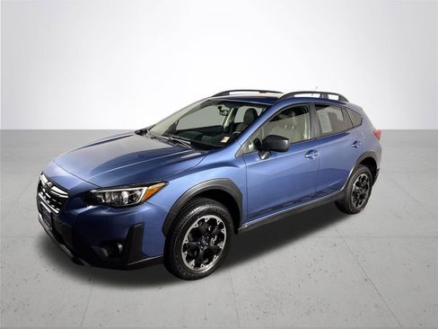 Used 2023 Subaru Crosstrek 2.0i image 2