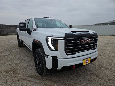 New 2026 GMC Sierra 3500 AT4 image 7