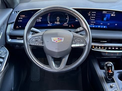 Used 2025 Cadillac XT4 Premium Luxury FWD image 15