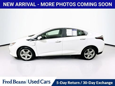 Used 2017 Chevrolet Volt LT FWD image 4