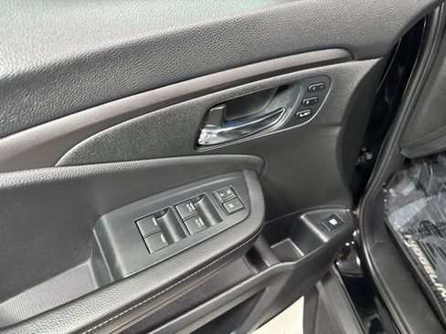 Used 2023 Honda Ridgeline RTL image 11