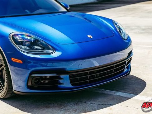 Used 2018 Porsche Panamera 4S AWD/4WD image 26