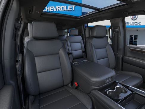 New 2026 Chevrolet Suburban Z71 w/ Z71 Off-Road Package AWD/4WD image 53