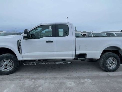 New 2026 Ford F250 XL w/ XL Chrome Package image 5