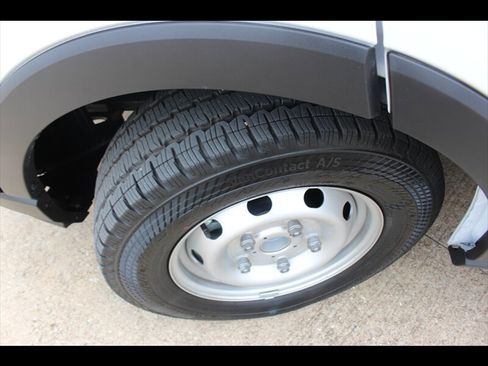 Used 2024 Ford Transit 350 XL RWD image 35