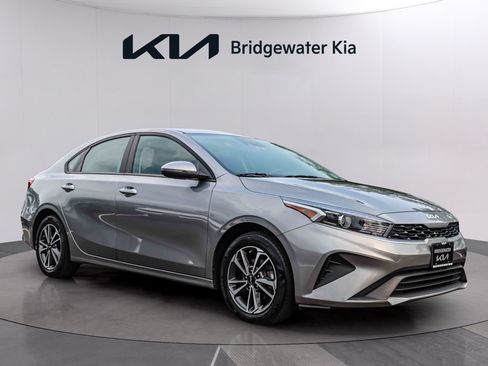 Certified 2023 Kia Forte LXS w/ LXS Technology Package FWD image 1