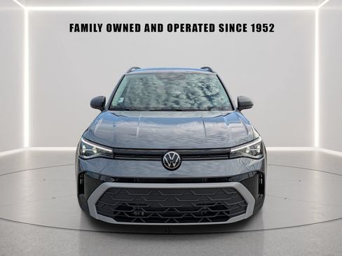 Certified 2025 Volkswagen Taos S FWD image 6